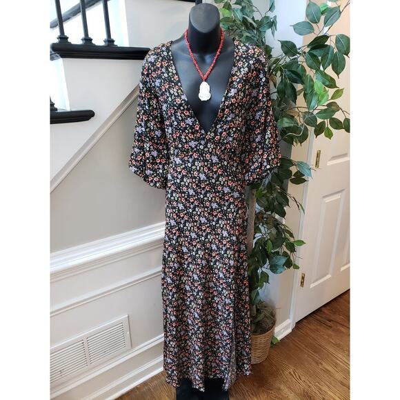 Forever 21 Long Maxi Dress Womens 1X Black Floral High Thigh Slit Plunge V Neck - Picture 1 of 15